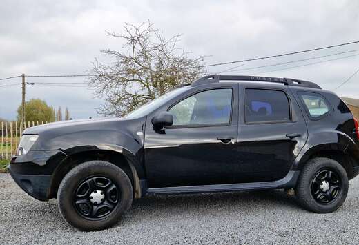 Dacia Duster 1.6i 4x2 Liberty