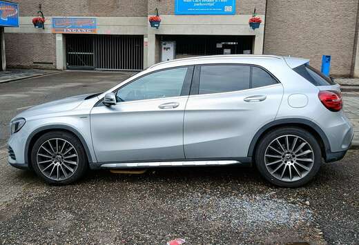 Mercedes-Benz GLA 200 7G-DCT AMG Line