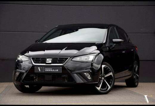 SEAT CARPLAY  CAMERA  ACC