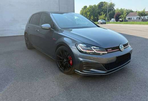 Volkswagen Golf 2.0 TSI Performance DSG