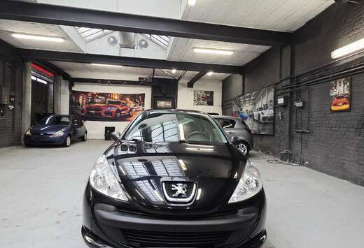 Peugeot 206+ 1.1i Urban Prête à immatriculer