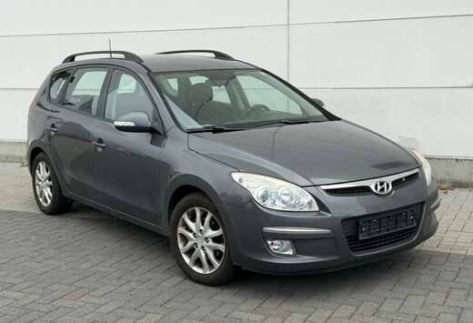 Hyundai i30 SW 1.6i Lounge