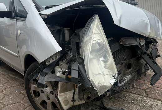 Mitsubishi 1.3i 16v Invite