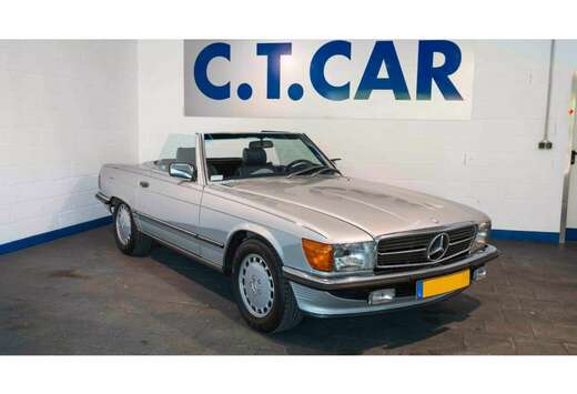 Mercedes-Benz Auto.