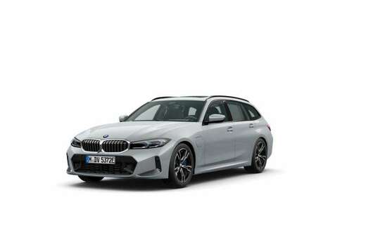 BMW e xDrive Touring/M-Sport/Sport Brakes Blue/Towbar
