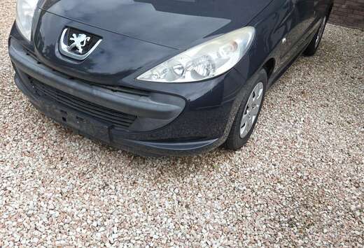 Peugeot 206+ 1.1e 60ch Génération