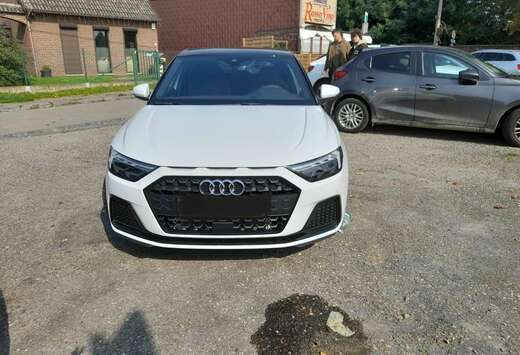 Audi A1 Sportback 30 TFSI Sport Edition S line S tron ...