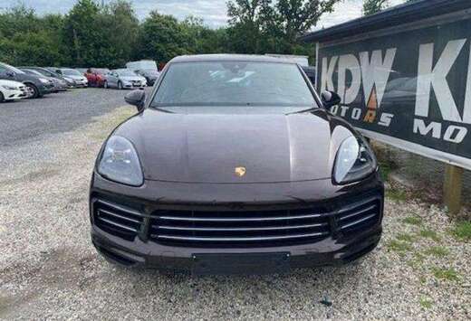 Porsche 3.0i V6 Tiptronic S