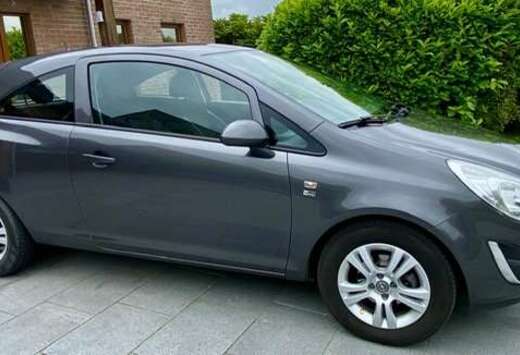 Opel Corsa 1.2i Enjoy 150 Years