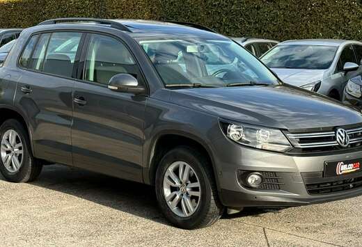 Volkswagen TOIT PANORAMIQUE - 6 VITESSES - NAVI - CON ...