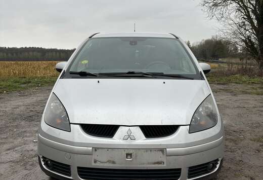 Mitsubishi 1.3i 16v Inform