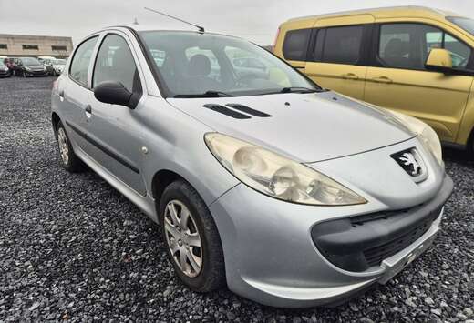 Peugeot 1.4 HDi Trendy FAP//MARCHAND OU EXPORT