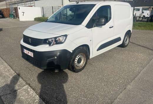 Peugeot 1.6 BlueHDi L1H1 Premium Pack 120 CU /VN