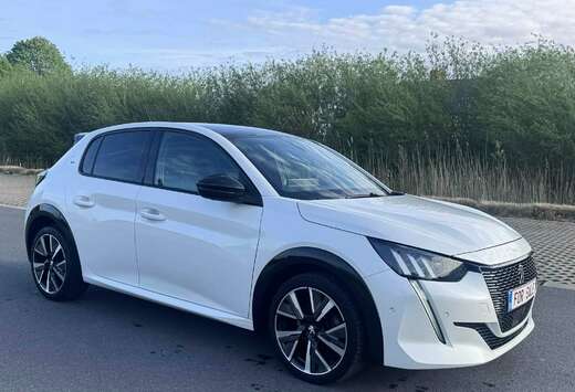 Peugeot 208 1.2 PureTech GT I NIEUWSTAAT