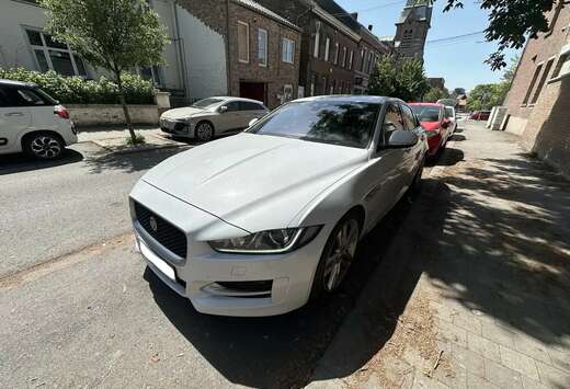 Jaguar XE 2.0 D - 180 ch R-Sport