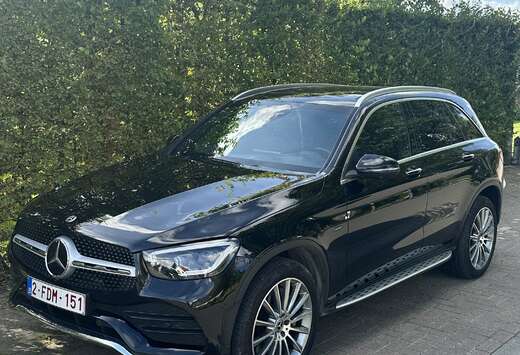 Mercedes-Benz de 4Matic 9G-TRONIC AMG Line