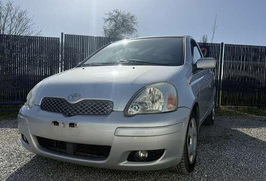 Toyota Yaris 1.3i VVT-i 16v Linea Sol