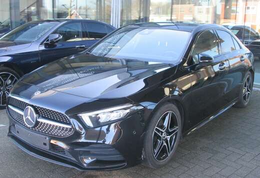 Mercedes-Benz BERLINE AMG PANO LEDER