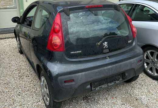 Peugeot 107 1.0i Urban Move