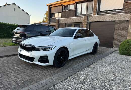 BMW BMW 330e 2021 Model M-pack 1 Jaar Garantie BMW