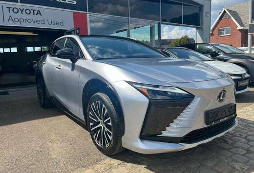 Lexus Privilege Line