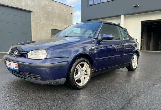 Volkswagen 1.6 100ch cabrio benzine cuir airco