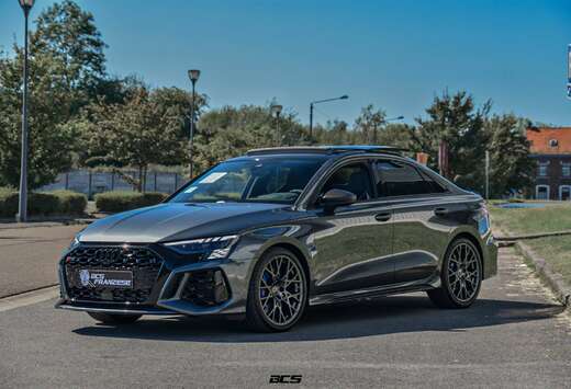 Audi PERFORMANCE EDITION 1 OF 300  NEW 56KMS  FULL