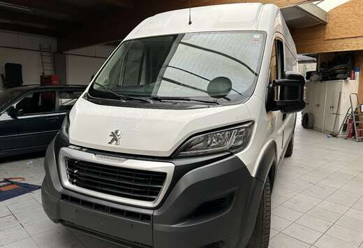 Peugeot Boxer 2.0 BlueHDi L3H3
