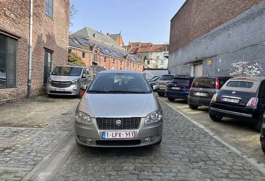 Fiat 2.2i 16v MPI Emotion