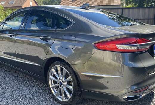 Ford 2.0 Vignale HEV Hybrid - 188 pk