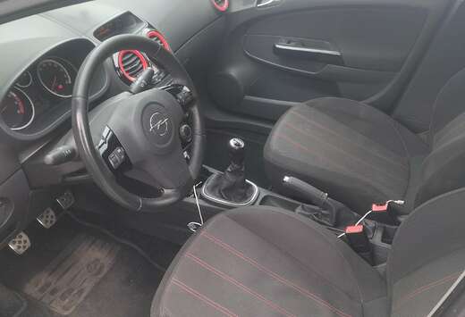 Opel Corsa 1.2i Sport