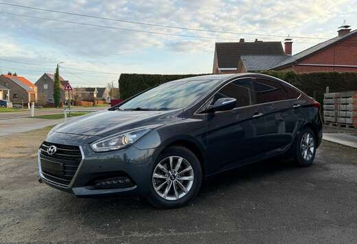 Hyundai i40 1.6 FULLOPTION*NAVI*CARPLAY*CAMERA*TREKHA ...