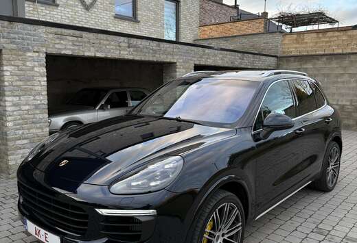 Porsche 3.0 TD V6 Tiptronic S