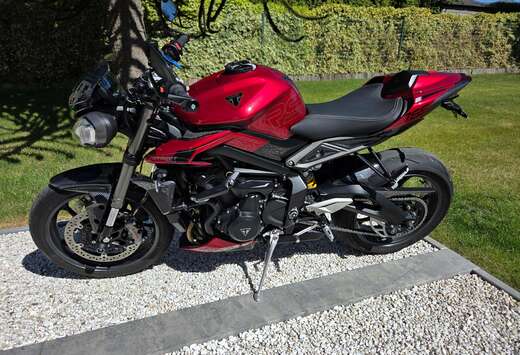 Triumph 765 RS
