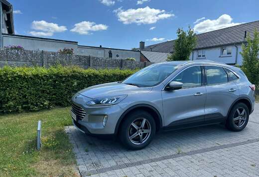 Ford Kuga 2.5 Duratec FHEV 4x4 TITANIUM