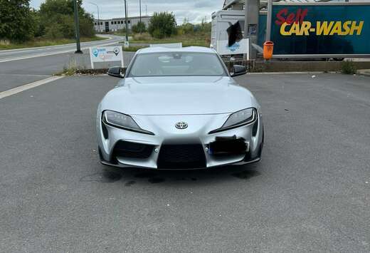 Toyota GR 3.0 Legend