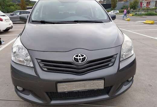 Toyota 2.0 D4D+16v+Linea+Sol+Pack