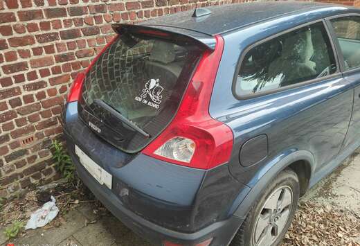 Volvo 1.6i 16v Summum