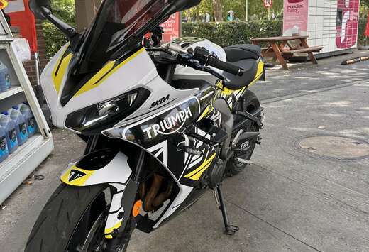 Triumph Triumph Daytona 660 2024 Bridé A2