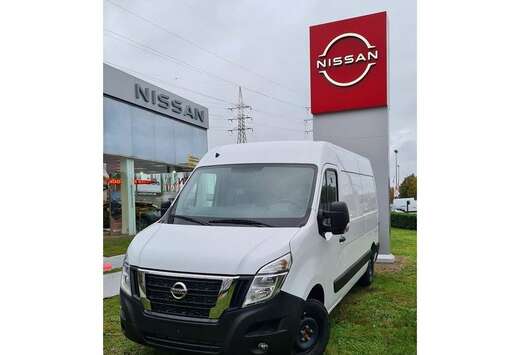 Nissan N-Connecta L2H2 + N-Connecta Pack