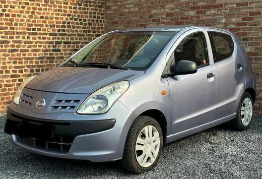 Nissan 1.0i Acenta