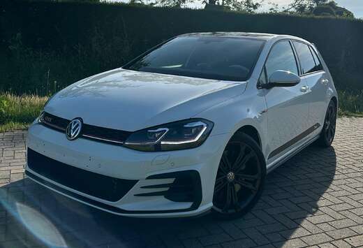 Volkswagen Golf 2.0 TSI Performance DSG