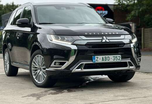 Mitsubishi Plug In hybrdie 2.4i 4WD-2021-56000km-Carp ...