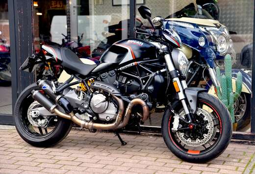 DARK STEALTH ***MOTO VERTE***