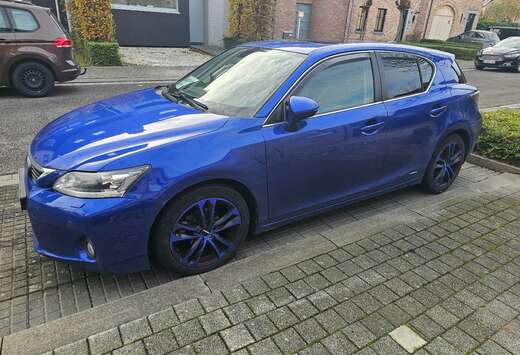 Lexus CT 200h Luxury Line