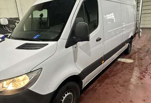 Mercedes-Benz 317 2.0 CDI L3H2 RWD 9G-tronic (EU6d)