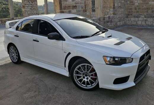 Mitsubishi X RS