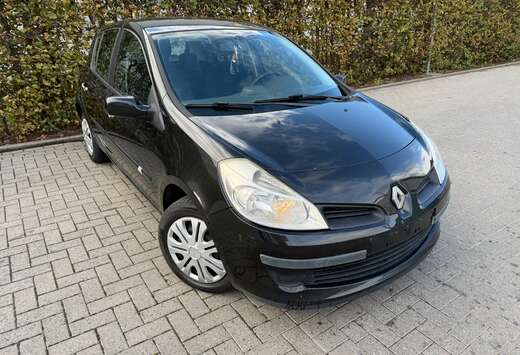 Renault Clio 1.2i 16v Authentique