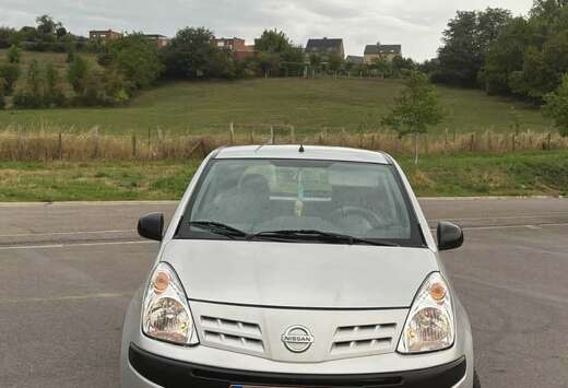 Nissan 1.0i Acenta