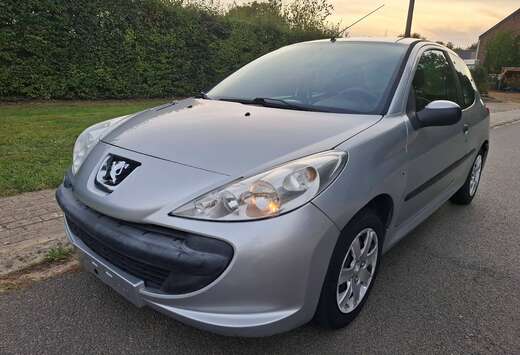 Peugeot 206+  1.1i Trendy